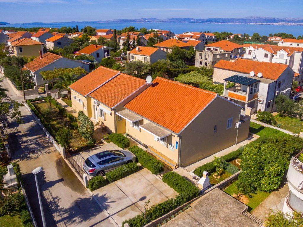 Apartments With A Parking Space Supetar, Brac - 16294 Экстерьер фото
